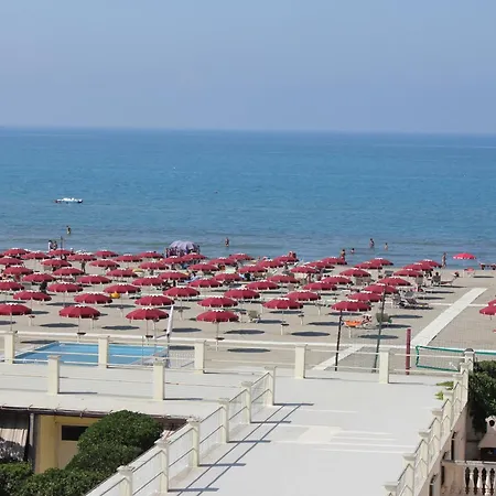 ホテル Calypso アルデーア