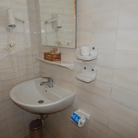 Calypso Hotel 3*